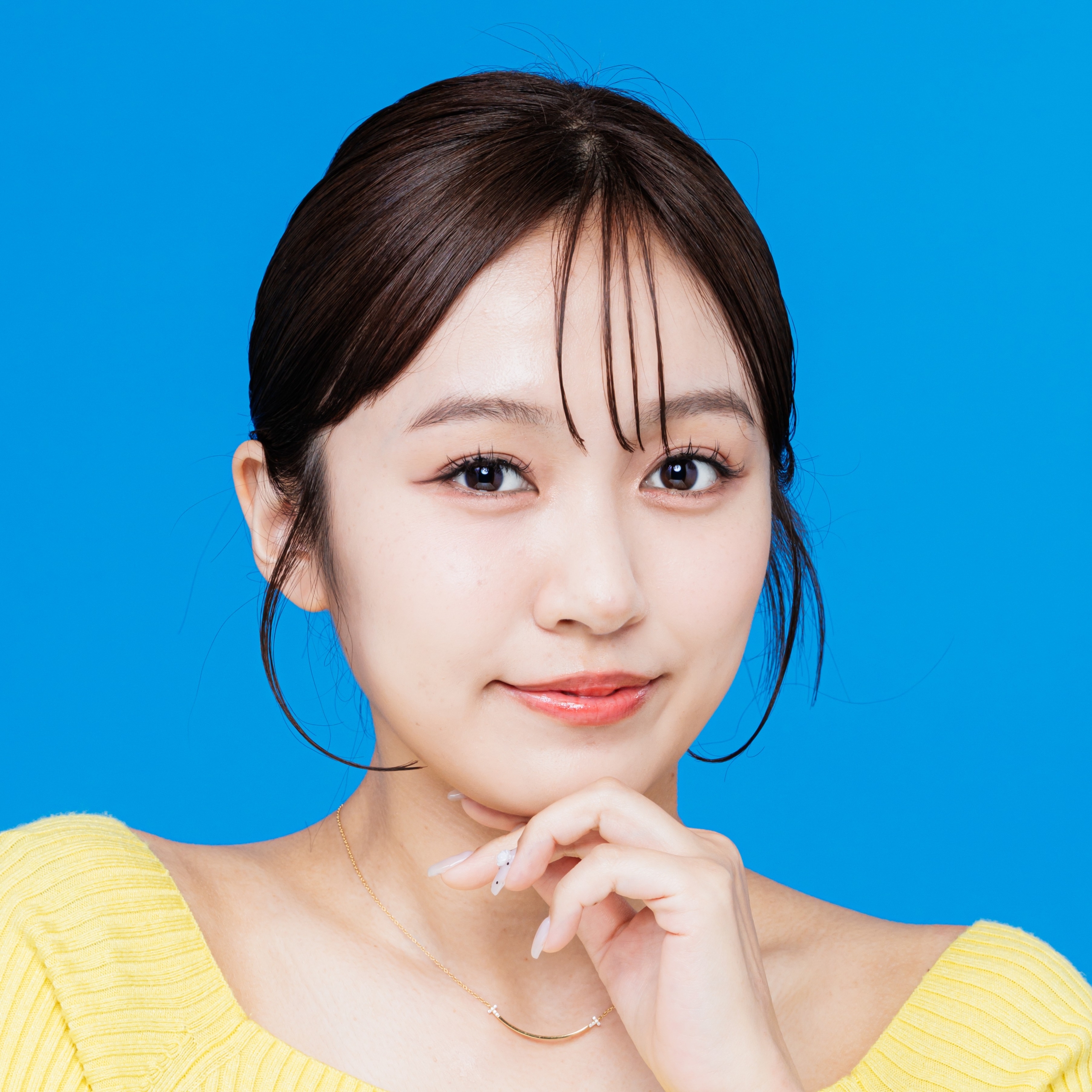 三田 萌 日 香